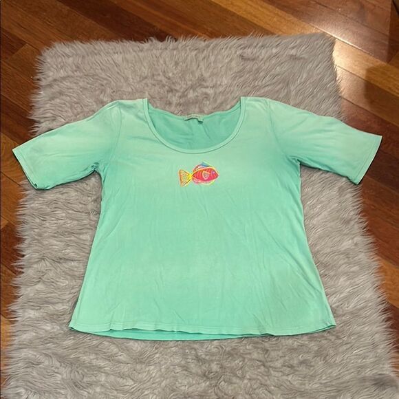 Fresh‎ produce women’s green and pink fish tshirt size large - Picture 1 of 7